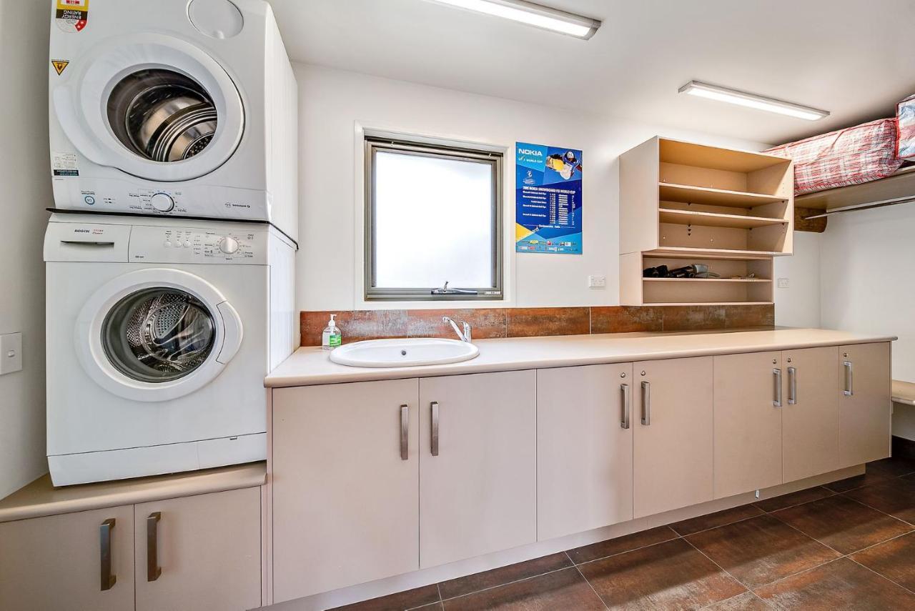 Ned Kelly'S Retreat - Stunning 3Br Townhouse L Lake Views L Wifi L Bbq Jindabyne Exteriör bild